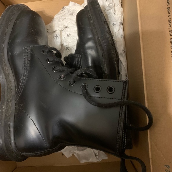Black Dr.Marten with a box - Picture 2 of 2